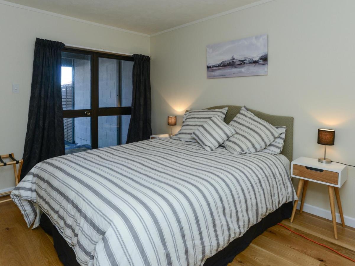 Marine Parade Magic - * Napier